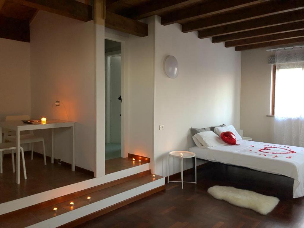 Bed and Breakfast Attico By Marconi 11 Besozzo Exteriér fotografie